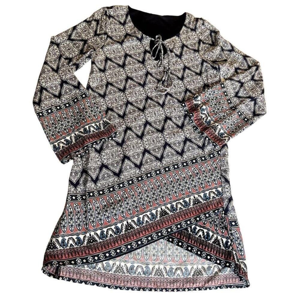 NEW Francesca's Alya Womens Black White Long Sleeve Tulip Hem Alya Midi Shift